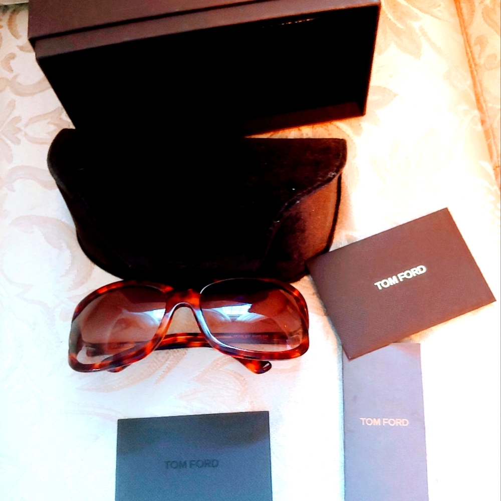 TOM FORD BROWN GRADIENT TORTOISE SUNGLASSES CASE BOX CLOTH & PAPERS - Picture 8 of 10